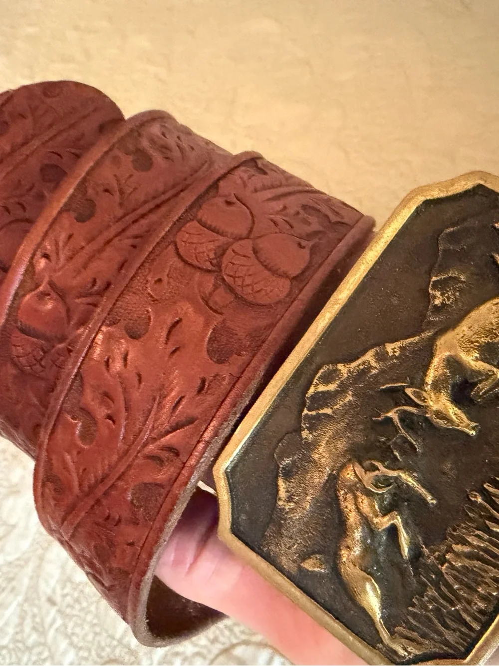 VTG Heritage Mint Brass Deer Buck Buckle Tooled Brown Leather Belt Hunter Sz 34
